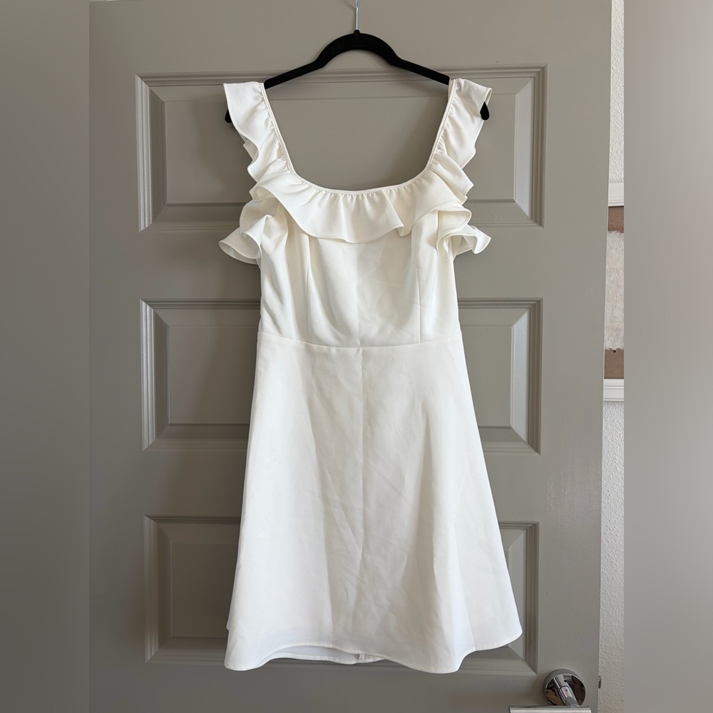 BCBG Generation White Ruffle A-Line Mini Dress Size 8